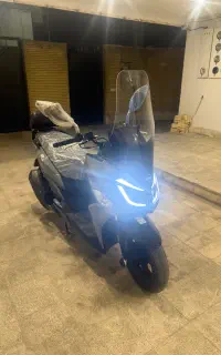 J200