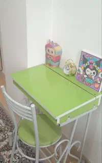 میز تحریر سالم بدون عیب و ایراد