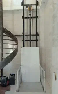 نصب ساخت بالابر هیدرولیکی گیربکسی و تعمیر آسانسور