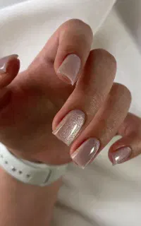 آفر ویژه کاشت و ترمیم و ژلیش دست و پا به مدت محدود