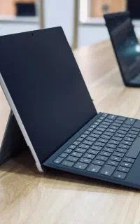 مایکروسافت سرفیس پرو 5 سیمکارتخور Surface Pro 5