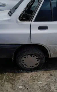 ماشین موتوری سالم فنی عالی کمی نیاز به صافکاری