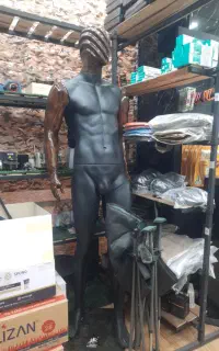 مانکن مردانه درجه یک