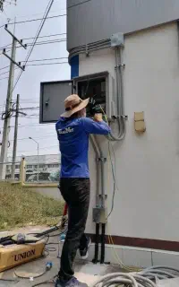 جذب و آموزش نیروی اِجرایی پروژه‌های فیبر نوری FTTH