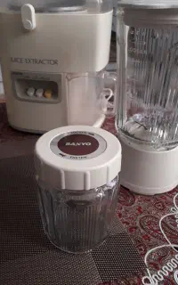 آب میوه گیریه برند SANYO