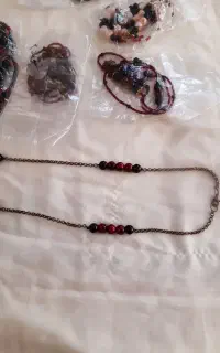 فروش عمده دستبند ،گردننبد،بند عینک