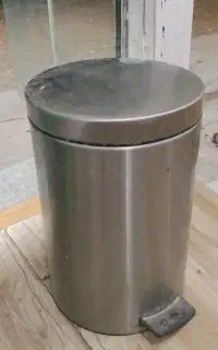 سطل زباله استیل پدال دار