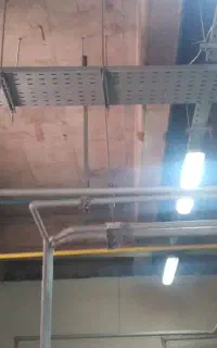 به دو نفر برقکار نیمه ماهر احتیاج داریم