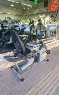 دوچرخه ثابت مبله پشتی دار. الپتیکال ویژن