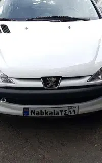 جفت چراغ جلو ۲۰۶
