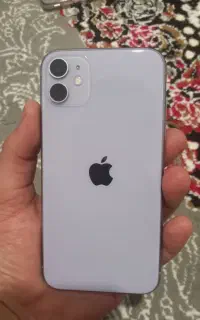 گوشی آیفون ۱۱ نرمال