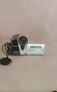 دوربین فیلم برداری پاناسونیک اصل