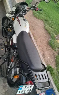 موتور سیکلت کیو جی ایتالیای
