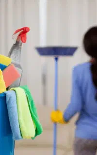 نظافتچی جهت نظافت واحد آپارتمان
