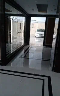 نظافتچی هستم.