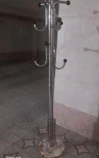 جا لباس ایستاده