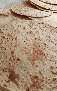 نان خشک محلی