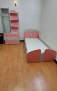 تخت و کتابخانه و میز تحریر برند  اپادانا