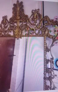 میز و آینه برنزی