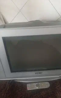 تلویزیون ۲۱ اینچ