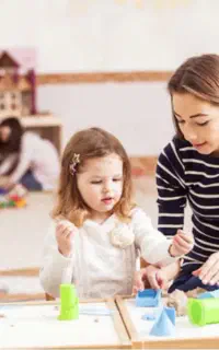 مربی کودک هستم در منزل شما