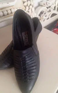 همه کفش ها سایز ۳۹