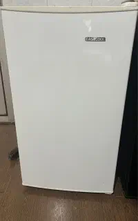 یخچال ایستکول پنج فوتی