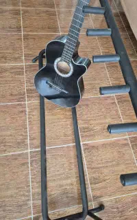 پایه و استند گیتار (چندتایی)