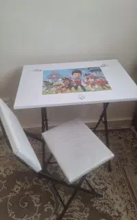 میز تحربر کودک در حد نو