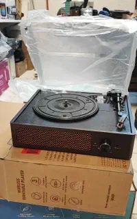 گرامافون چوبی با فناوری جدید