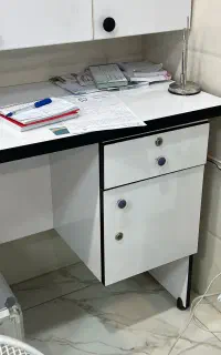 میز کار و ترالی