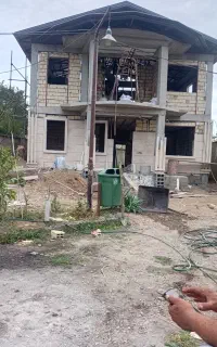 سیمانکار وسرامیکار هستم