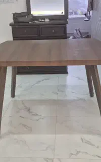 میز ناهارخوری چهار نفره