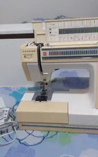 چرخ خیاطی ژانومه ۸۱۸