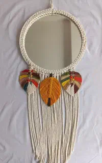 آینه‌ی مکرومه