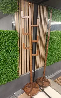 رخت آویز چوبی