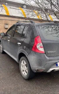 ساندرو استپ وی