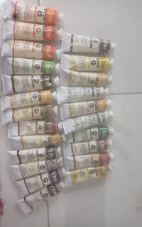 رنگ روغن وستا ۳۷ میل استفاده نشده .