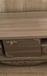 میزتلوزیون کاملانوتمیزوسالم خوشگل
