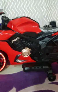 موتور شارژی CBR بزرگترین سایز بازار با باتری نو