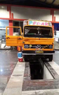 خاور بنز ۶۰۸