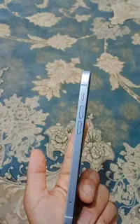 گوشی آیفون 12