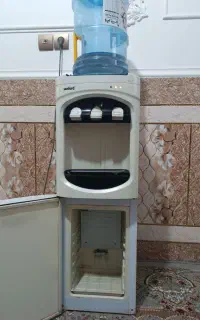 آب سرد کن یخچالی