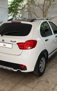کوییک Rs سفید مشکی