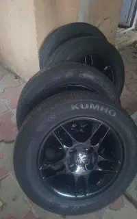 لاستیک کومهو سایز 205/60/14 مشابه نو