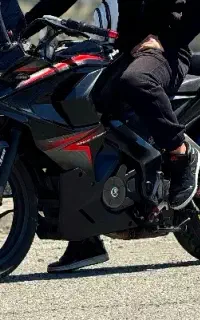 ار اس ۲۰۰ rs200