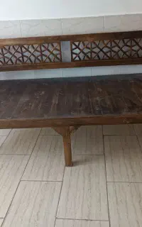 تخت چوبی بدون خط وخش