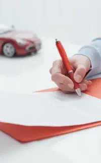 ثبت بیمه نامه معتبر و قانونی با تخفیف و اقساطی