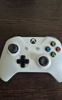 دسته xbox one و استند