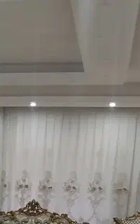 پرده چهارمترونیم و دکور و یک پرده کرکره ای